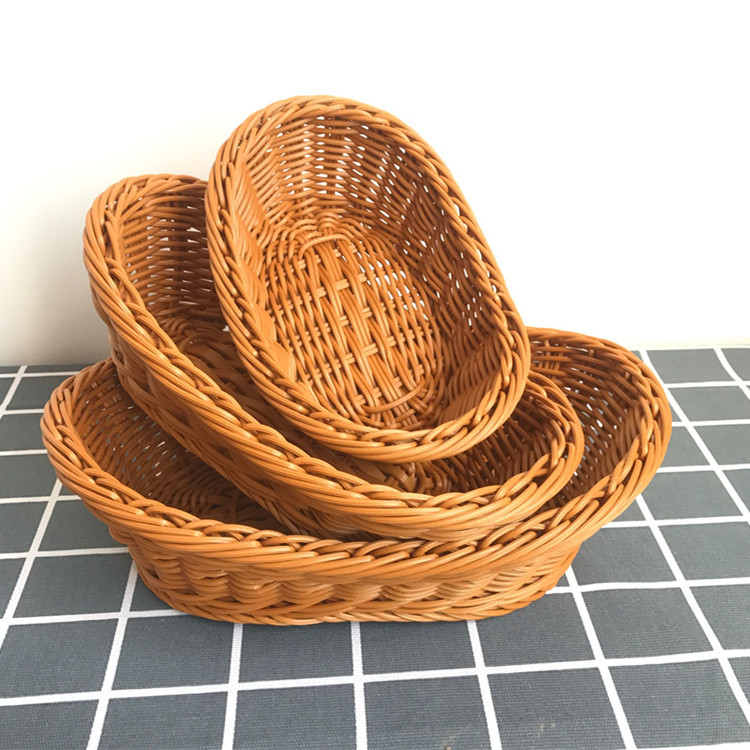 Cesto in tessuto di rattan