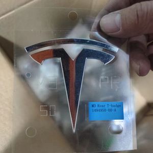 Pièces automobiles d'<span class=keywords><strong>origine</strong></span> OE 1494950 chine importées pour le <span class=keywords><strong>logo</strong></span> de hayon <span class=keywords><strong>Tesla</strong></span> modèle 3 1494950-00-A - Product Image 2