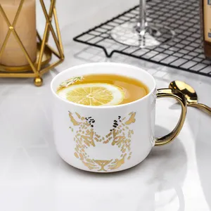 كأس السيراميك الساخن بيع الملكي مقبض ذهبي القدح فنجان قهوة بورسلين مجموعة