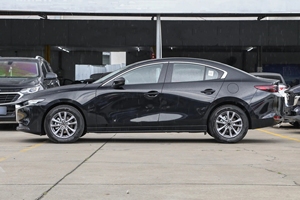Auto Usado <span class=keywords><strong>Mazda</strong></span> <span class=keywords><strong>3</strong></span> Axela 2.0L Edición Deportiva <span class=keywords><strong>2023</strong></span> |   KODO <span class=keywords><strong>Sport</strong></span> Sedan, Motor Skyactiv, Vehículo de Gasolina para Exportación Global - Product Image 5