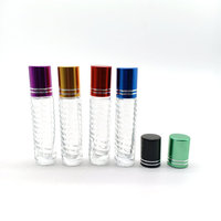 Flacon de parfum en verre rond droit à grain croisé de 4 ml 5 ml en gros avec bille roulante et bouchon en aluminium coloré