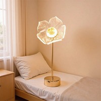 Lampe de table papillon en acrylique métallique moderne et minimaliste de luxe - Alimentation USB, intensité réglable, idéale pour les chambres de filles, les hôtels et les salles à manger