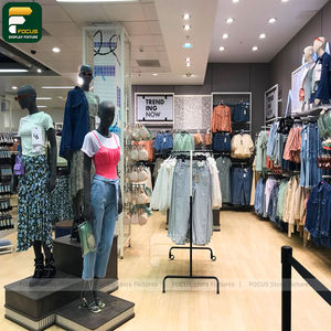 Étagère d'exposition de vêtements contemporaine, comptoir de vêtements, vitrine de vêtements, armoire en verre, mobilier de magasin - Product Image 1