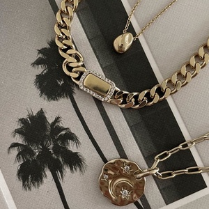 Bijoux fantaisie, collier plaqué or 14k, lune et étoile, offre spéciale, Gemnel - Product Image 4