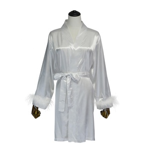 Peignoir Kimono en Soie Satinée Grande Taille pour Femme, Couleur Unie, Luxueux, Doux et Lisse, Idéal pour la Mariée et les Demoiselles d'Honneur - Product Image 3