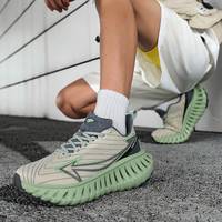 Chaussures de course respirantes de haute qualité, dernière collection d'usine, prix de gros, design à lacets, chaussures de sport tendance pour hommes