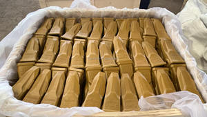 19570RCK 205-70-19570RC 6.5KG Komatsu PC200 benna denti escavatore dente - Product Image 4