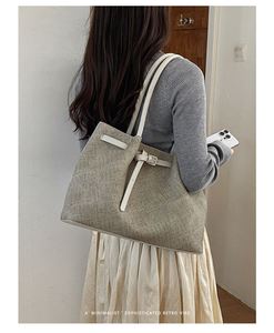 Sac fourre-tout minimaliste pour femme, grande capacité, en cuir PU, sac à main pour le travail et les voyages - Product Image 3