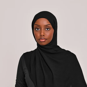 Écharpe en modal doux de qualité supérieure, hijab musulman, mode modeste, texture légère et respirante, respectueuse de la peau, coupe confortable, utilisation polyvalente. - Product Image 1