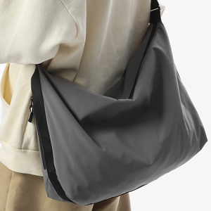 Nouveauté 2025 : Sac en nylon élégant résistant à l'eau, couleur unie, style rétro décontracté, léger, sac à bandoulière - Product Image 3
