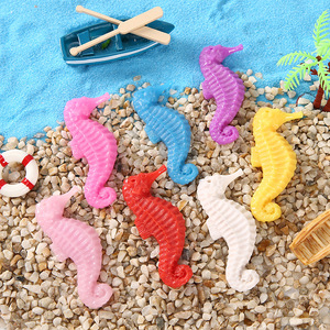 Pendentif en résine, design étoile de mer, coquillage, hippocampe, style méditerranéen, ornement avec corde, lot de 12, couleurs mélangées, décoration de fête - Product Image 2