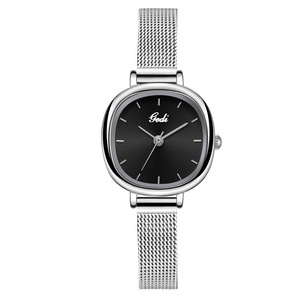 Montre pour femme à bracelet en maille coréenne au design minimaliste, de haute valeur esthétique, étanche, à quartz, compacte et - Product Image 6