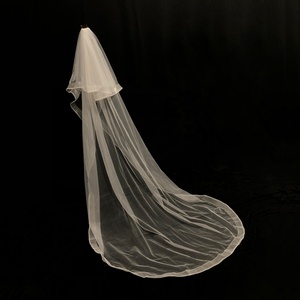 Élégant Simple Long Voile de Tulle avec Peigne Doux Cathédrale Trailing Mariage Voile de Mariée Accessoire - Product Image 5