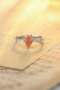 Anster platino 18k oro laboratorio cresciuto anello di diamanti rossi 1ct forma di pera <span class=keywords><strong>diamante</strong></span> <span class=keywords><strong>rosso</strong></span> per le donne su misura accettabile - Product Image 5