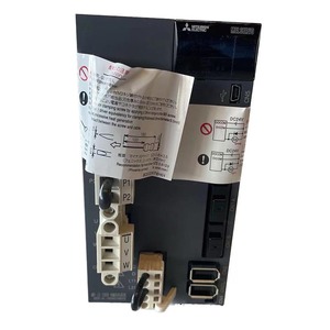 Controlador de la serie J3, modelo especial, para máquina con eje Y FX-3 de 2kW, MR-J3-200B-KM084U607 FX MR-J3-200B-KM084U607, modelo especial de la serie J3 - Product Image 1