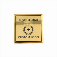 Étiquette en aluminium plaqué or de luxe, irrégulière, écologique, logo de flacon de parfum en or brossé 3D, emballage cosmétique personnalisé en relief