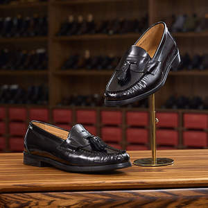 Mocassins en cuir véritable à pampilles style italien pour homme, chaussures de cérémonie à enfiler à bout rond pour mariage et conduite - Product Image 3