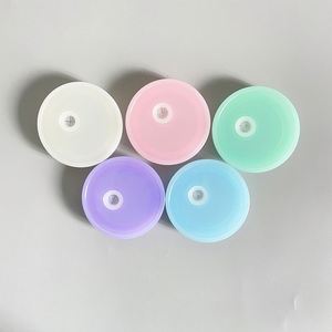 Tapa de plástico acrílica de repuesto colorida, a prueba de humedad, sin BPA, con logotipo personalizado, para latas de vidrio de 16 onzas - Product Image 3
