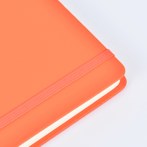 השקת מוצר חדש a5 גודל מיני קשת מעורב צבע pu רך כיסוי pu מחברת מתכווננת רצועה מוסתר סטודנט בעל עט - Product Image 5