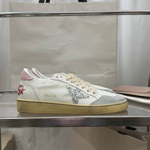 Zapatos Clásicos Dirty Little, Lentejuelas Plateadas, Detalle Rosa en la Parte Trasera, Zapatos Casuales Versátiles de Piel Vacuna de Alta Gama que Aumentan la Estatura para Todas las Temporadas - Product Image 1