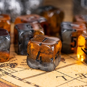 Faccub Tùy Chỉnh Logo 16Mm D6 Rõ Ràng Chảy Màu Đỏ Lụa Xúc Xắc Nhựa Nhựa RPG Cube Lăn Xúc Xắc Cho Dnd Trò Chơi - Product Image 3