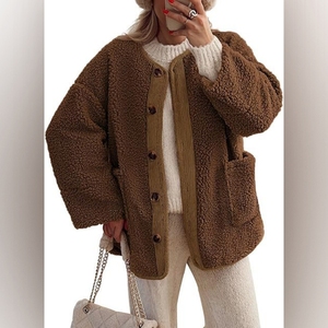 เสื้อผ้าแฟชั่นฤดูหนาวสำหรับผู้หญิง คอกลม แขนยาว ติดกระดุม บุขนแกะ อุ่นสบาย สไตล์ลำลอง - Product Image 1