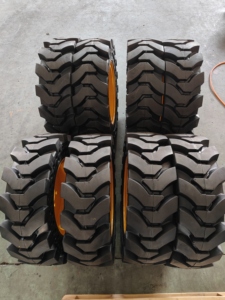 Neu Vollgummireifen für Bau- und Ingenieuranwendungen 30*10-16 10-16.5 12-16.5 für <span class=keywords><strong>Bobcat</strong></span> Kompaktlader mit Felge - Product Image 2
