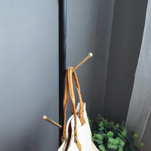 De pie libre Hall árbol Metal estante de exhibición con <span class=keywords><strong>espejo</strong></span> para ropa pañuelos bolsos y sombreros - Product Image 3