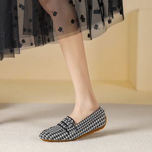 Zapatos Planos Casuales de Malla con Punta Redonda y Deslizables para Mujer, Talla Grande 44, Transpirables, Casuales y Cómodos - Product Image 2