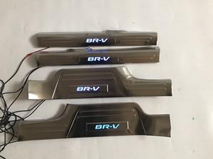 อุปกรณ์ตกแต่งภายนอกรถยนต์,คุณภาพสูงทำจากสเตนเลสสตีล ABS สีเงินกันรอยชายบันไดสำหรับ Honda <span class=keywords><strong>BRV</strong></span> - Product Image 2