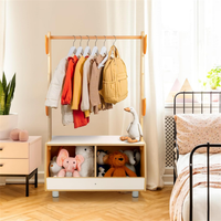Porte-vêtements et organisateur de costumes pour enfants en forme d'arbre avec rangement pour déguisements pour chambre d'enfant, salon, salle de jeux