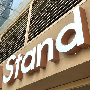 Biển hiệu 3D tùy chỉnh cho các cửa hàng làm đẹp, cửa hàng thương mại, biển hiệu ngoài trời chống thấm nước bằng kim loại acrylic, đèn LED - Product Image 4