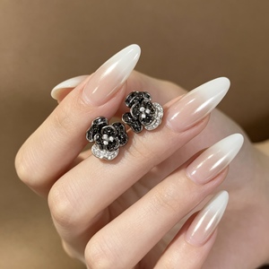 Xinfly Luxury Fashion 18K Real Gold White <b>Black</b> Natural Diamonds Flower <b>Earrings</b> <b>Stud</b> Au750 Fine Jewelry for Women - Product Image 6