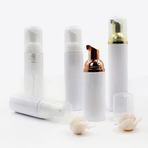 Botella de Loción Cosmética Transparente con Cabeza Dosificadora Dorada, Botellas de Plástico PET de 300ml y 500ml para Gel, Espuma, Desinfectante de Manos y Limpiador Facial - Product Image 3