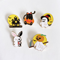 Dessin animé Halloween broche drôle fantôme citrouille métal Badge avec et chauve-souris plaqué gravure broche accessoires peuvent être personnalisés
