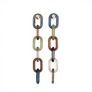 Escultura Decorativa Moderna de Resina para Colgar en la Pared, Adornos de Pared para Hogares de Lujo - Product Image 1
