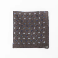 Costume Accessoires Mode Nouveau Style Haute Qualité Gris Poche Carré dans le Design de Mode 100% Laine pour Hommes