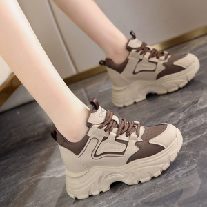 Scarpe sportive da passeggio in Mesh traspirante con lacci regolabili in <span class=keywords><strong>altezza</strong></span> per aumentare le Sneakers da donna - Product Image 2