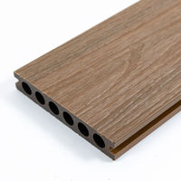 Planches de terrasse WPC aspect bois, profil bas, imperméables pour usage extérieur 140-23mm