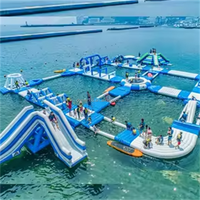 Parc aquatique gonflable flottant pour adultes, parc d'attractions commercial, parcours d'obstacles amusant sur l'eau