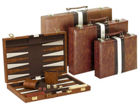 Anpassbares PU-Leder-Etui Tragbares Backgammon-Set Schwarz-Weiße Spielsteine Freizeitspiel Geschenkidee