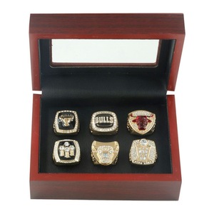 Set <span class=keywords><strong>de</strong></span> Anillos <span class=keywords><strong>de</strong></span> Campeonato <span class=keywords><strong>de</strong></span> los Chicago Cubs por 6 Años con Piedra Natural, Edición <span class=keywords><strong>de</strong></span> <span class=keywords><strong>Coleccionista</strong></span> para Aficionados - Product Image 1