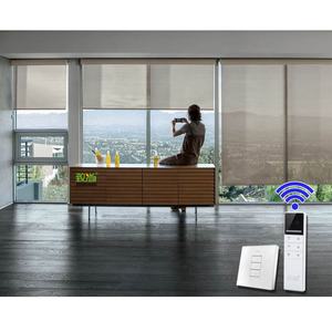 ม่านม้วนพลังงานแสงอาทิตย์แบบชาร์จไฟได้สำหรับหน้าต่าง ม่านอัตโนมัติควบคุมด้วยรีโมทสำหรับบ้าน รองรับ Alexa - Product Image 2