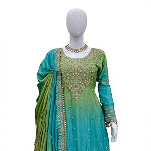 Traje Salwar Kameez de seda Chinon indio-pakistaní con bordados elaborados, elegante atuendo para bodas y fiestas, ropa festiva para mujeres. - Product Image 2