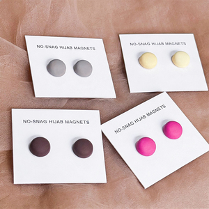 Круглые магниты для хиджаба, магнитные застежки для платков и шалей, фиксирующие, предотвращающие раскрытие, декоративные броши-булавки, 2 шт., в этническом стиле, для использования в любое время года - Product Image 2