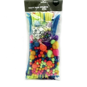 Kits d'activités créatives DIY pour enfants : fournitures d'artisanat, épingles à fil, feutres colorés, pompons - Product Image 1