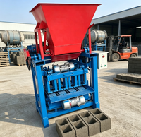 Machine compacte de fabrication de briques pour blocs de ciment avec production industrielle efficace pour la fabrication de blocs