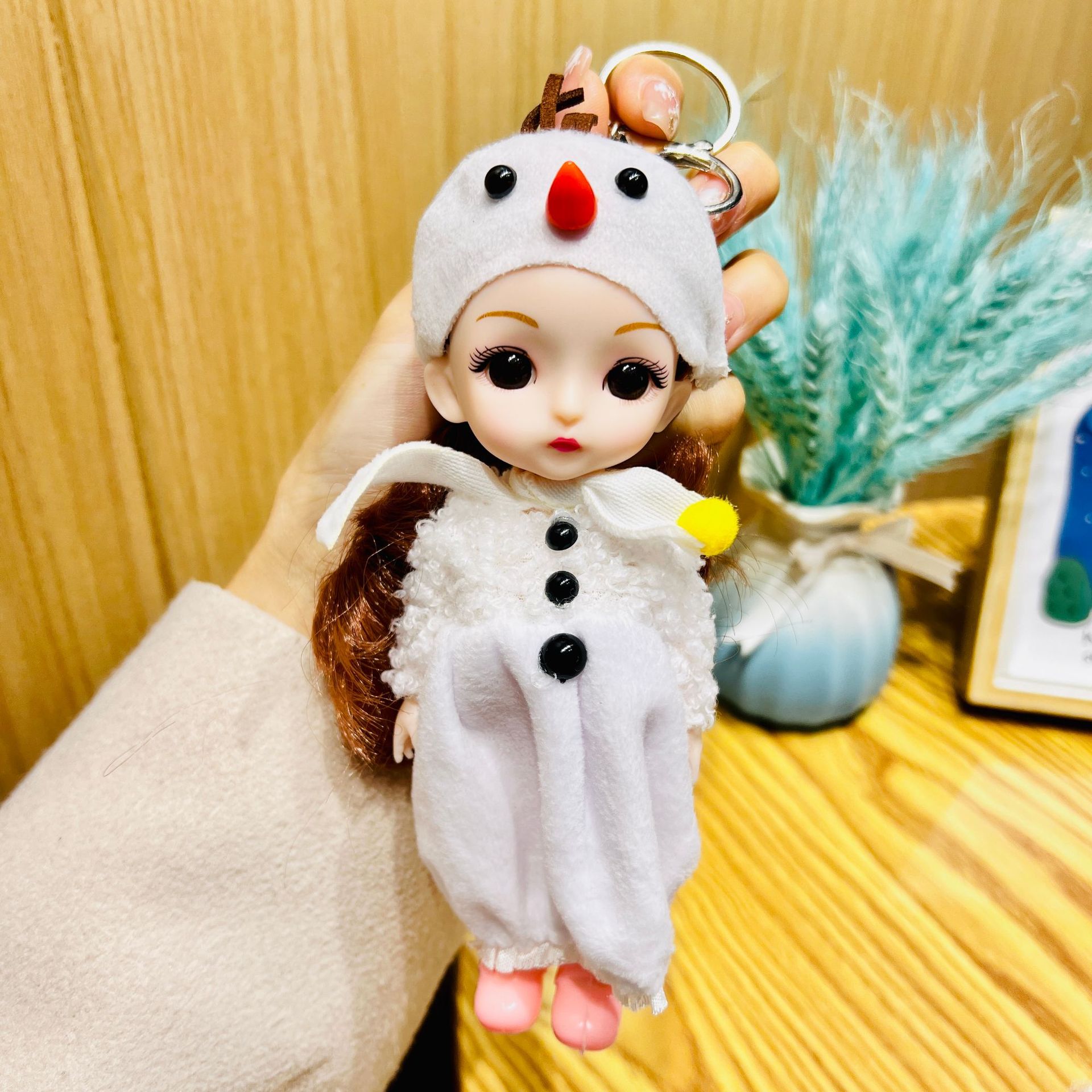 Doll-white chick headgear