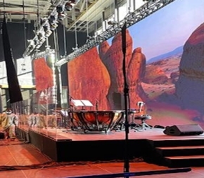 Écran LED miniature d'intérieur P2.9, petit pas de pixel, design ultra fin avec épissure transparente, solution économique - Product Image 4