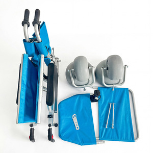 Fauteuil roulant tout-terrain Ary Medical bleu, dossier réglable manuellement, léger, portable, pour usage extérieur - Product Image 4